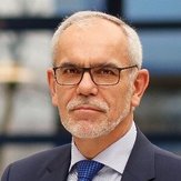 Prof. Bernd Sauer Prof. Bernd Sauer