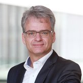 Dr. Dirk Walliser