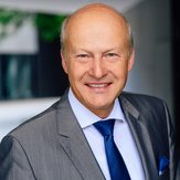 Prof. Thomas Bachmann Prof. Thomas Bachmann